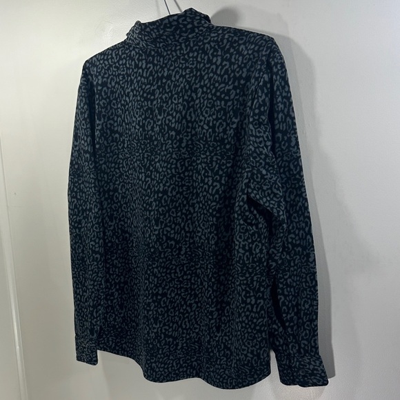 Lee Riders Black and Gray Animal Print Top Buttoned Fleece Leopard XL Sweatshirt - Picture 6 of 6